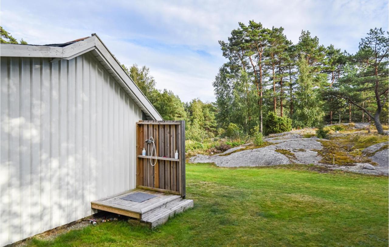 Cozy Home In Strmstad With Wifi Strömstad Exteriör bild