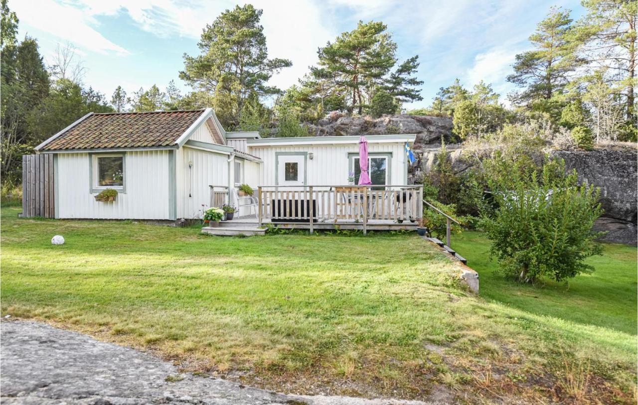 Cozy Home In Strmstad With Wifi Strömstad Exteriör bild